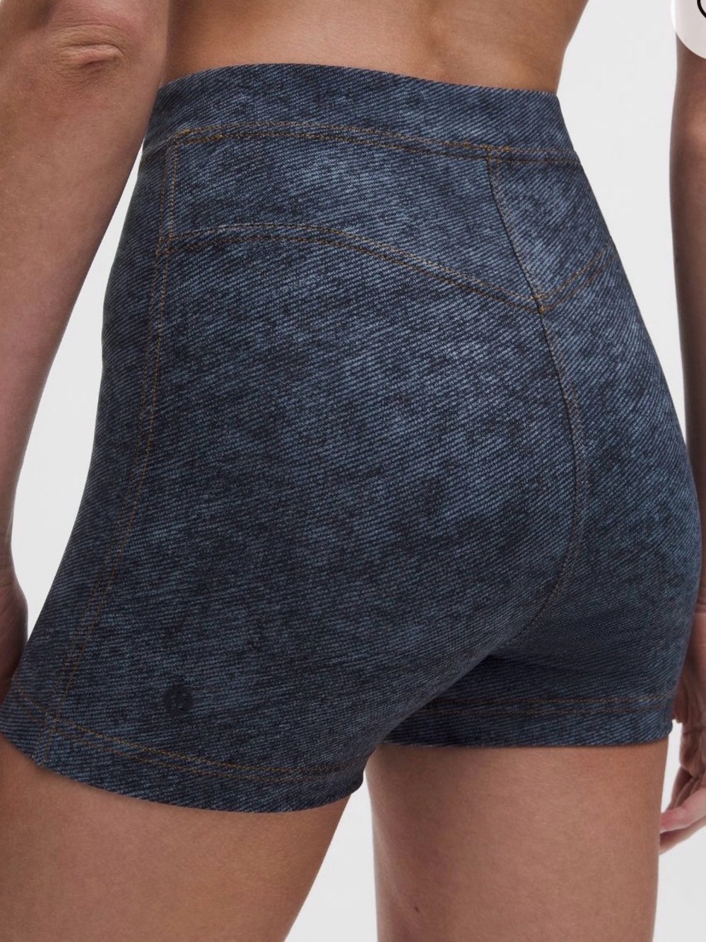 LULULEMON Everlux Printed Denim Athletic Shorts 3” Inseam Dark Wash NWT Size 4